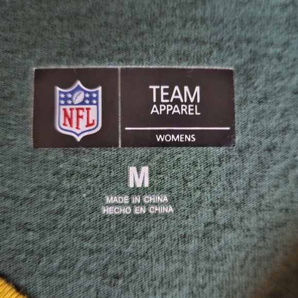 Green Bay Packers Women’s V-Neck T-Shirt | Green & Gold | NFL - Size M - Picture 3 of 3